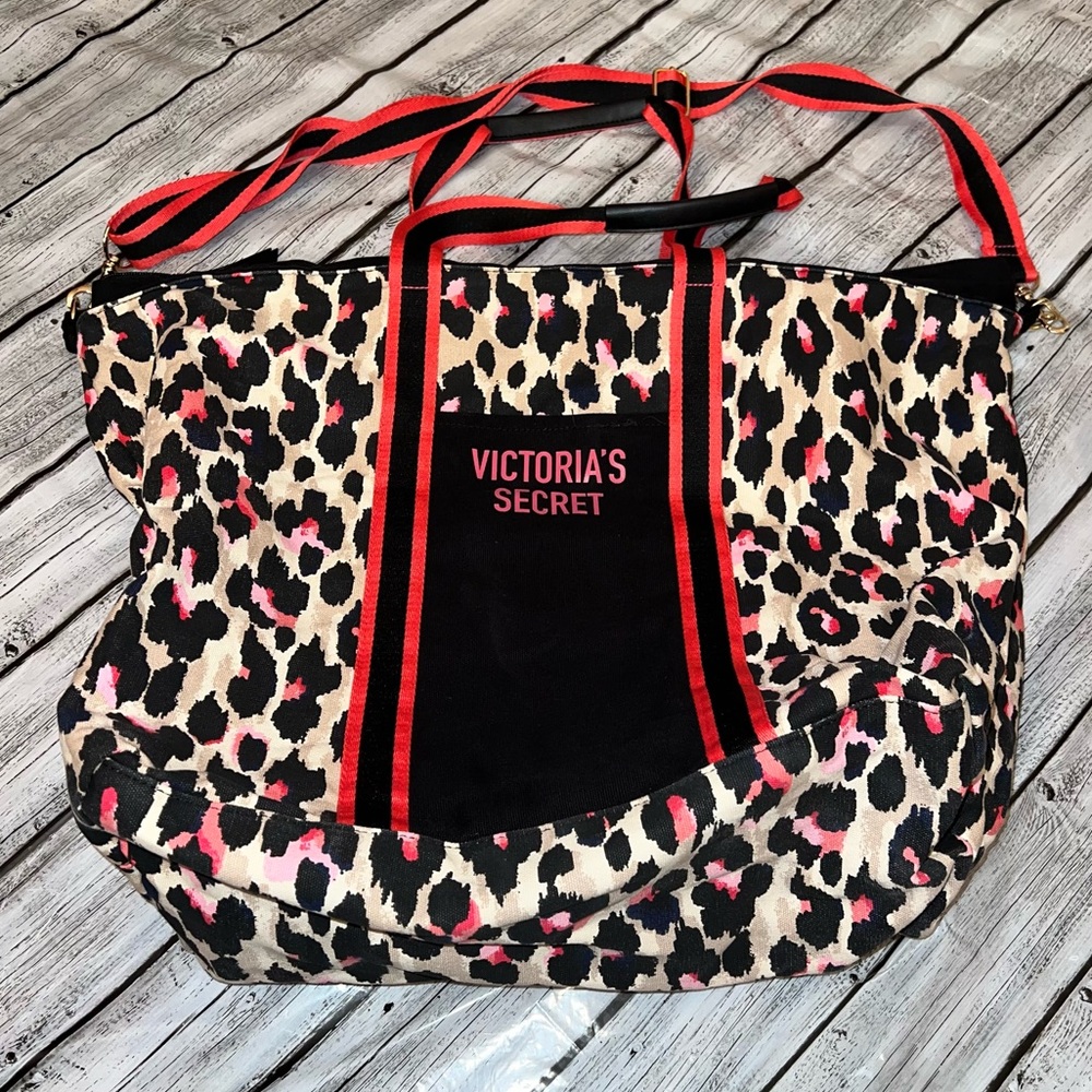 Victoria’s Secret Weekend Bag